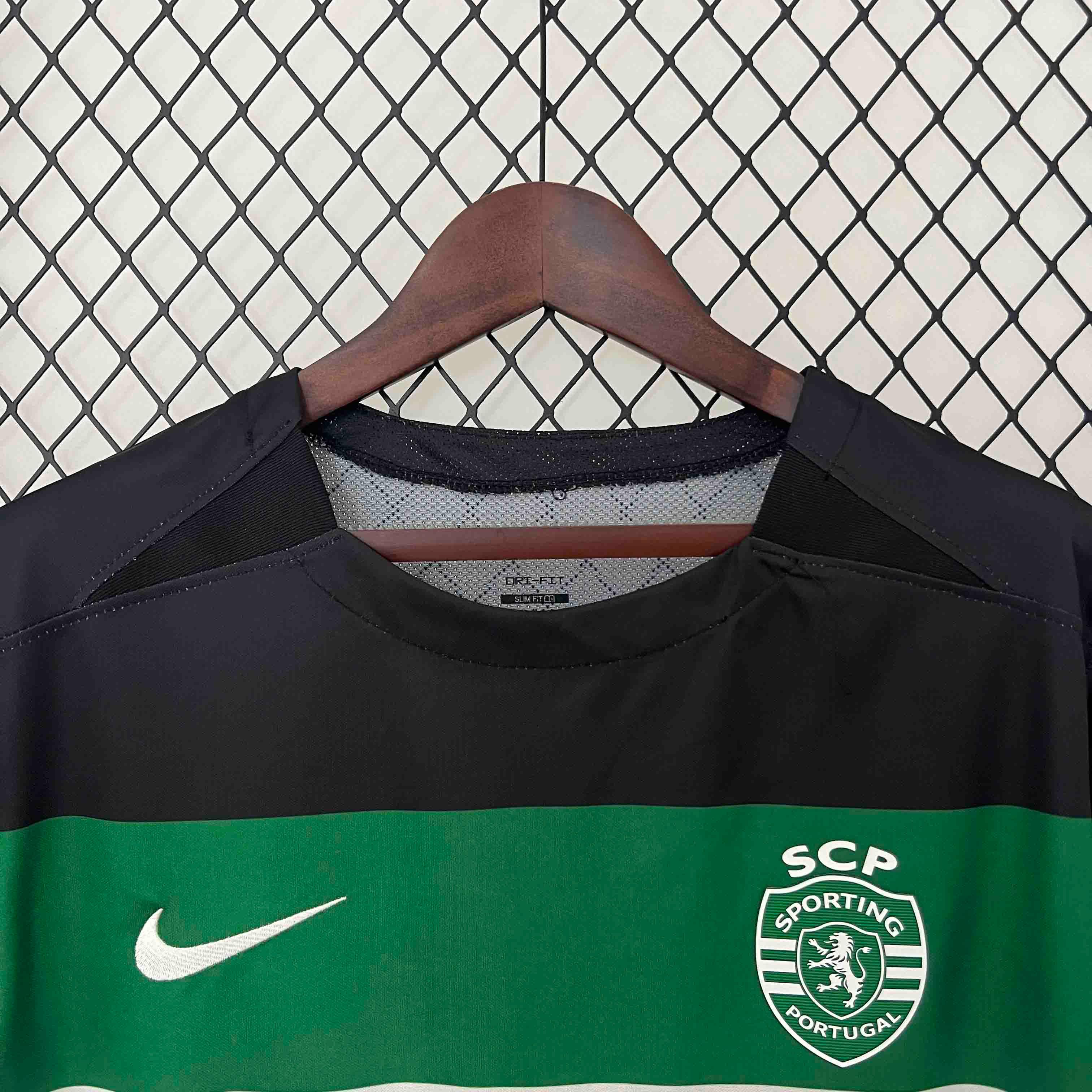 Maillot Sporting 2024-25