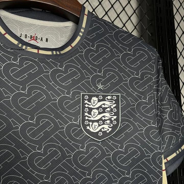 Maillot Angleterre foot concept Burberry 2024 2025